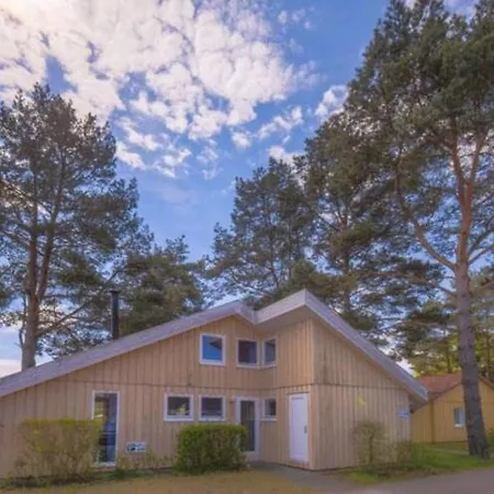 Holiday home Mirow In *